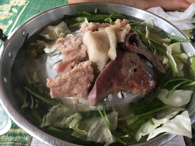ริมคลองหมูกะทะ 1