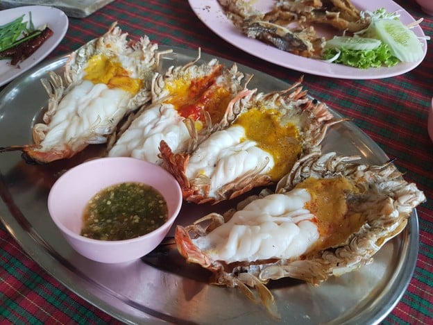 เมนูของร้าน บ้านไม้ริมน้ำ
