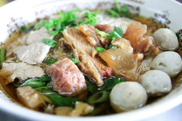 ร้านก๋วยเตี๋ยวลูกชิ้นรามา