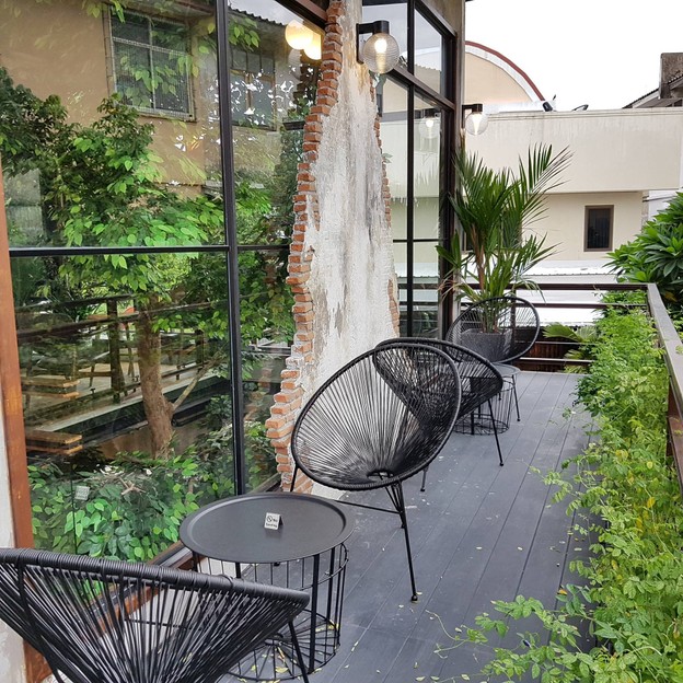 บรรยากาศ The oqposite