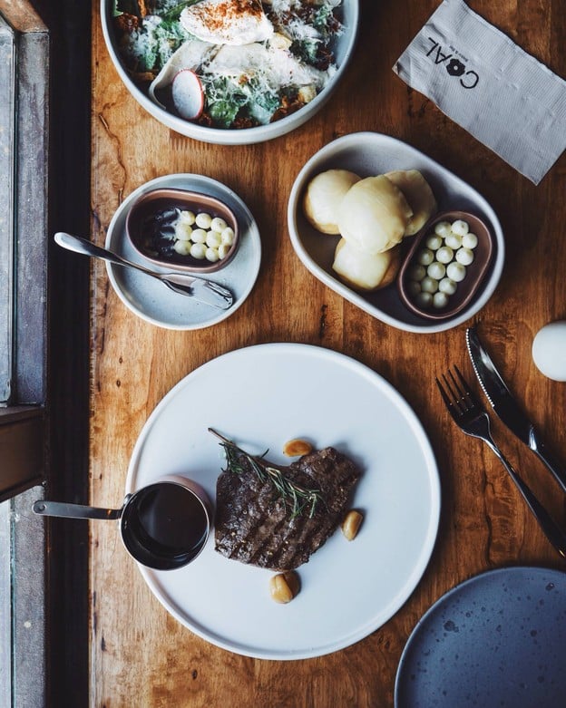 เมนูของร้าน COAL Bistro ฉิมพลี