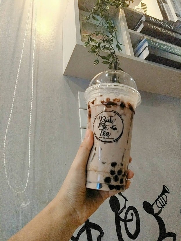 เมนูของร้าน But First Tea