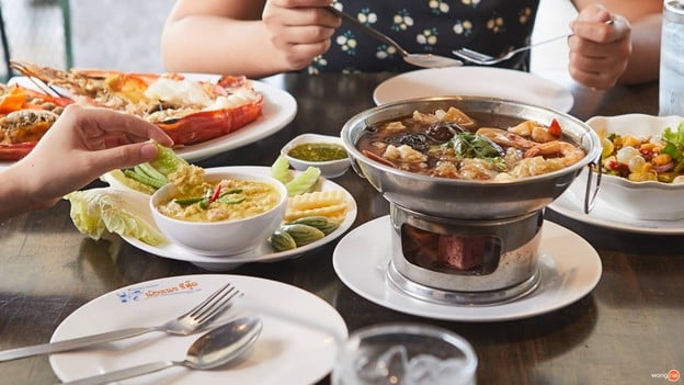 เมนูของร้าน น้องเนยซีฟู๊ด เซ็นทรัลพลาซา มหาชัย