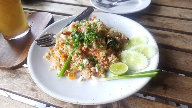 เมนูของร้าน Sleepy Owl Cafe & Hostel