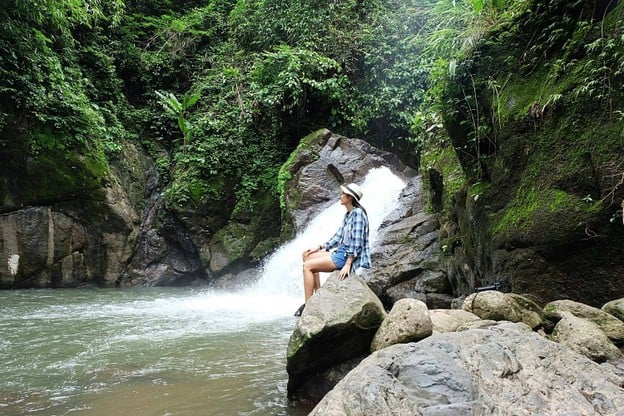 น้ำตกช่องลม