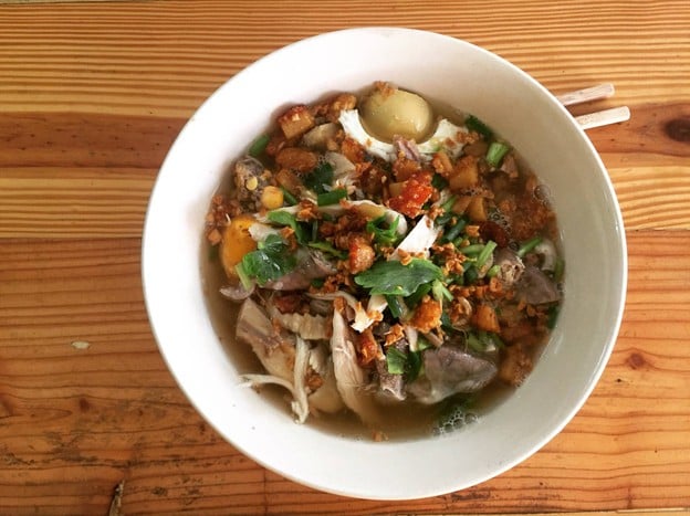 เมนูของร้าน ก๋วยเตี๋ยวไก่ป้าแอ๊ด (ไก่บ้าน)
