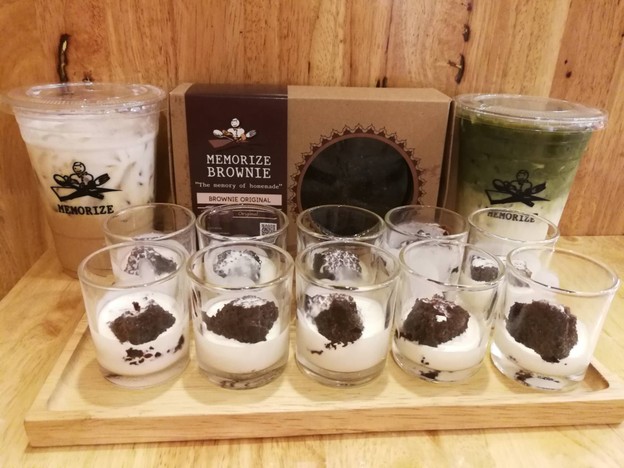 เมนูของร้าน Memorize Brownie - Dessert Cake & Coffee นิมมานเหมินท์ ซอย 12