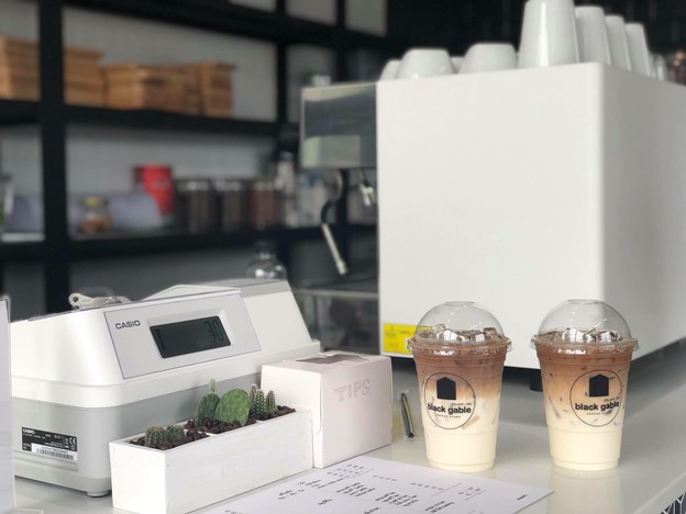 Black Gable Coffee Stand GB