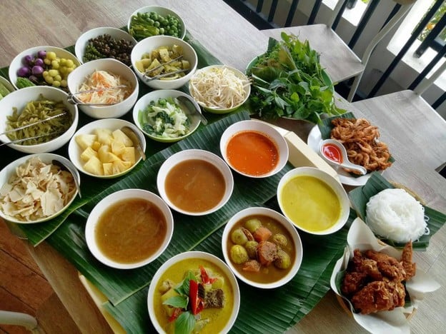 ขนมจีนบ้านเเม่ สุราษฎร์ธานี