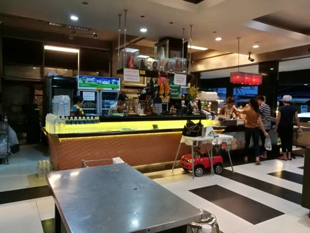 บรรยากาศ โกตี๋ข้าวต้ม