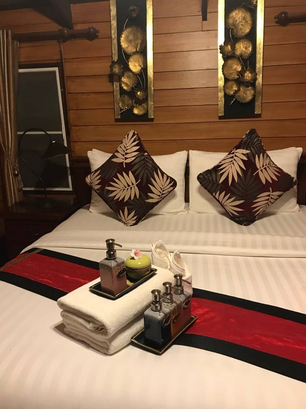 เลิฟบริดจ์เฮ้าส์รีสอร์ท