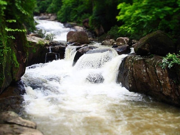 น้ำตกนางรอง