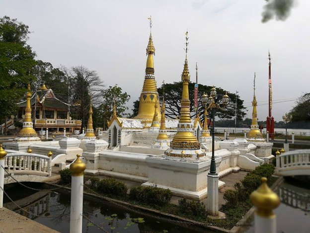 บรรยากาศ วัดเจดีย์ทอง