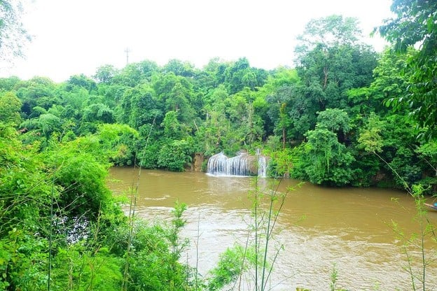 น้ำตกไทรโยคใหญ่