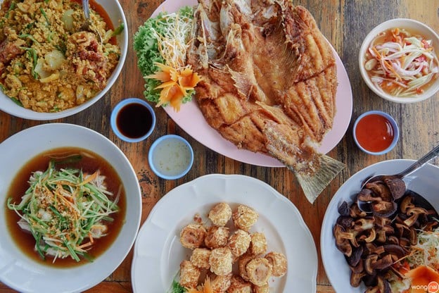 ครัวโม่งเม่ง
