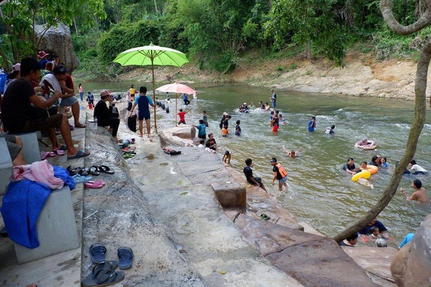 บรรยากาศ ล่องแก่งชมดาวพัทลุง