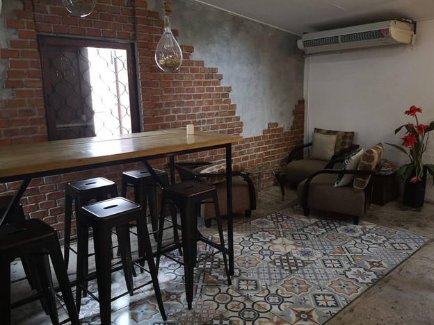 บรรยากาศ Phil Coffee Company สุขุมวิท