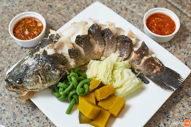 ก้ามทอง