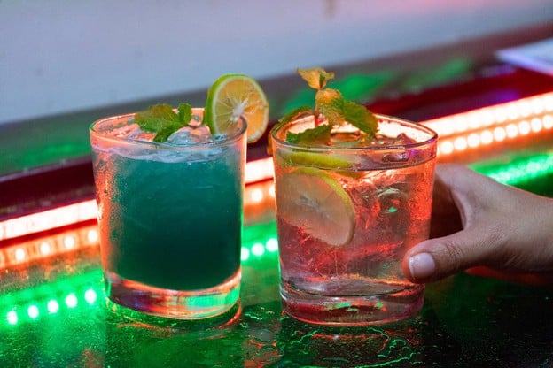 เมนูของร้าน Hard Cocktail Bar