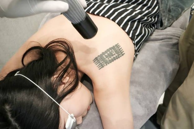 Dr.TATTOF สีลมคอมเพล็กซ์