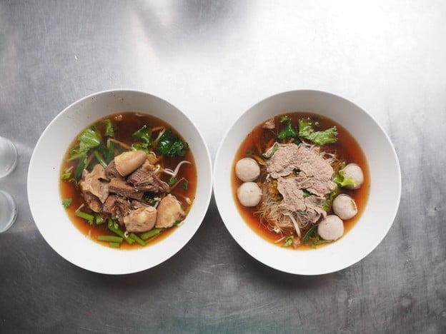 ก๋วยเตี๋ยวเนื้อวัวรสเยี่ยม ถนนมูลเมือง