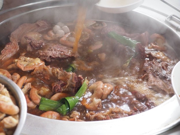 ก๋วยเตี๋ยวเนื้อวัวรสเยี่ยม ถนนมูลเมือง