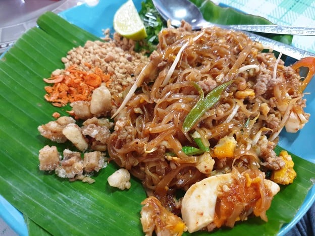 ผัดไทยต้มยำ ชุติภรณ์