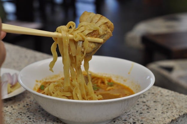 ครัวบ้านคุ้ม & Coffee House กองบิน 41