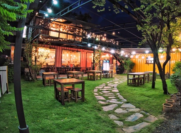 บรรยากาศ The Missing Burro ทองหล่อ