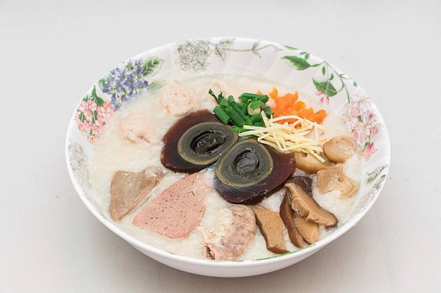 โจ๊กหมูทอง สาธุประดิษฐ์