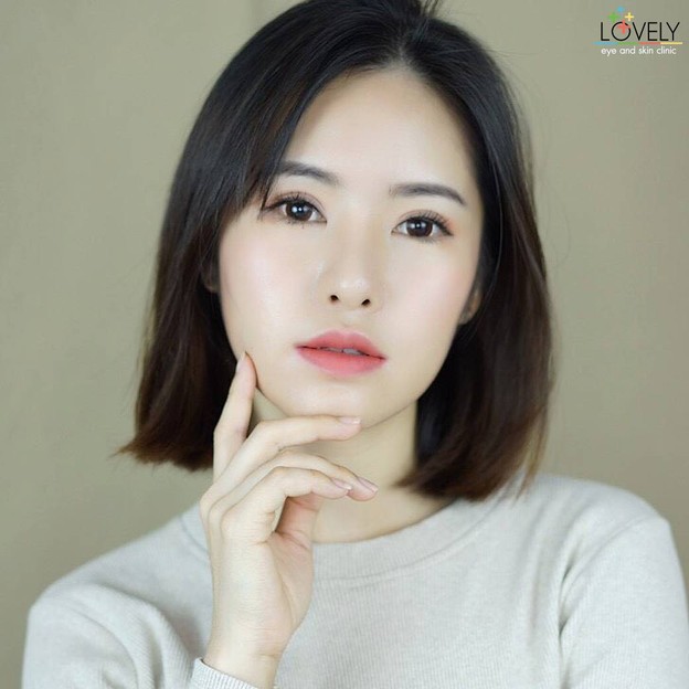 Lovely Eye and Skin Clinic พาร์คเลนเอกมัย