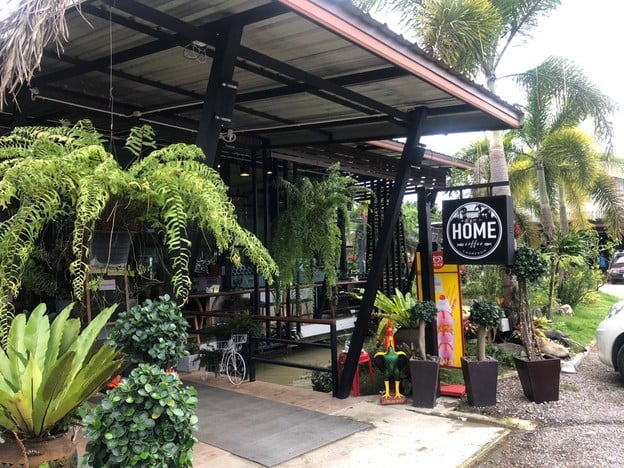 หน้าร้าน Home Coffee -