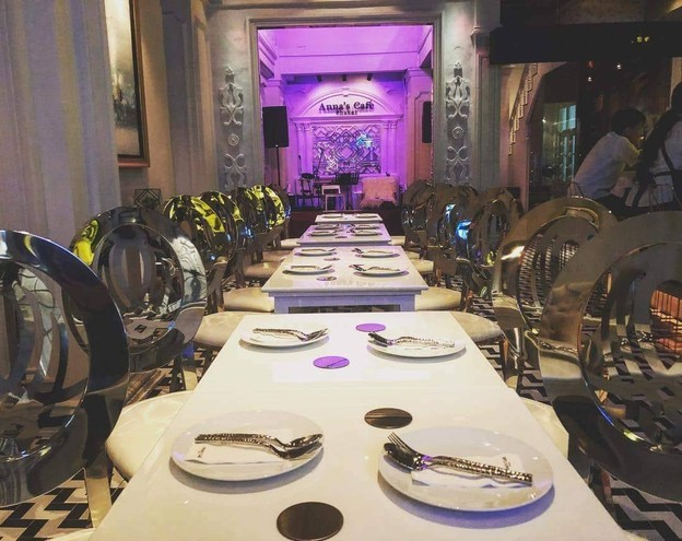 บรรยากาศ Anna's Cafe’ Phuket