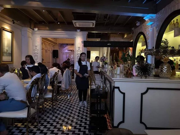 บรรยากาศ Anna's Cafe’ Phuket