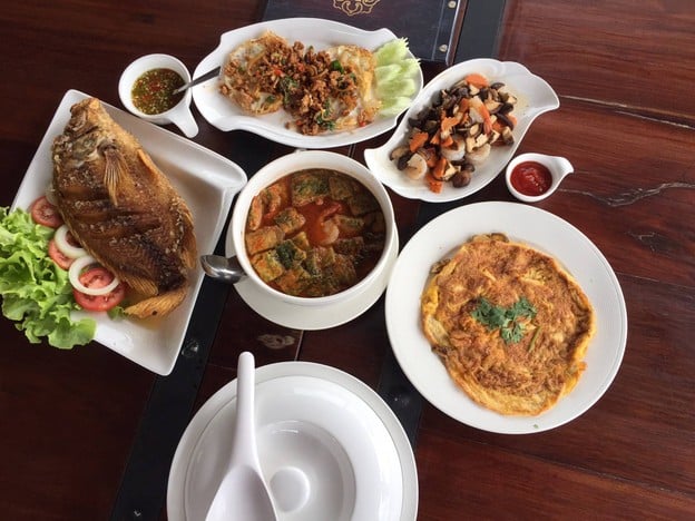 At Tree Resort & Restaurant