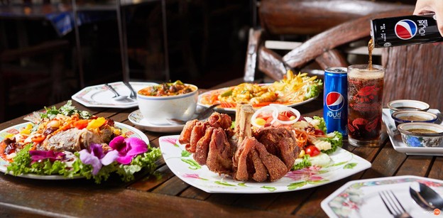 ครัวใบไม้ชายคลอง