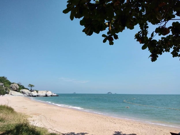 หาดทรายน้อย เขาเต่า