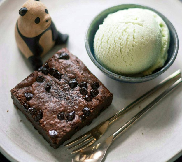 Farm to Table Organic cafe