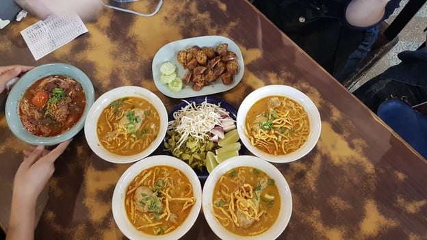 ข้าวซอยลำดวน ฟ้าฮ่าม สาขา 2 ข่วงสิงห์