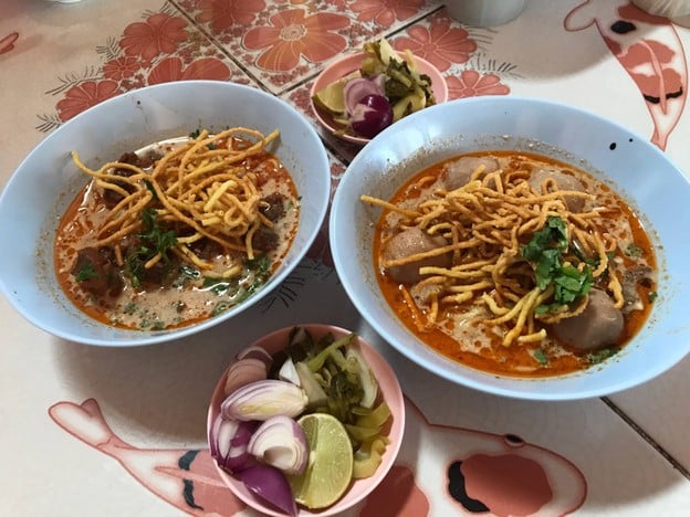 ข้าวซอยป้าไพ