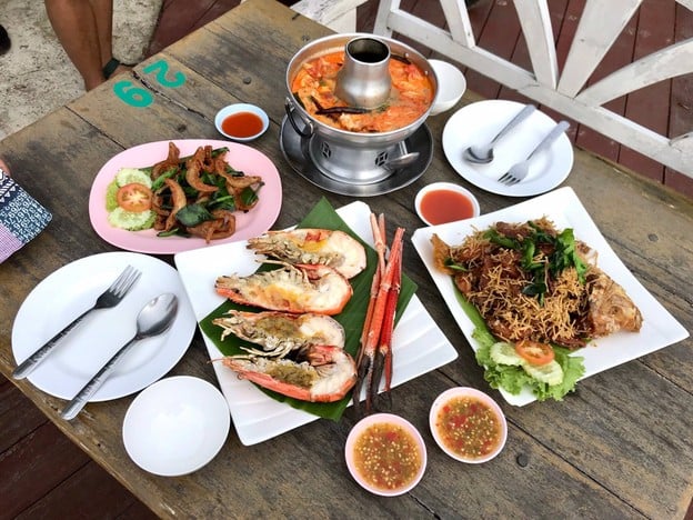 เมนูของร้าน แพพยงค์ ริมน้ำ -