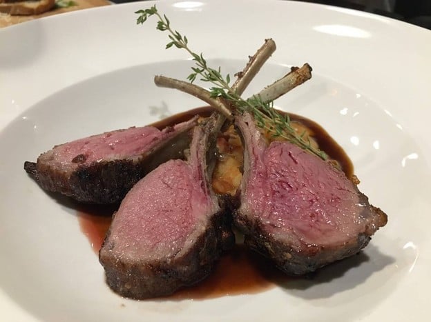 Love Me Tender le bistro TTN Avenue (Sathorn-Nanglinchi)