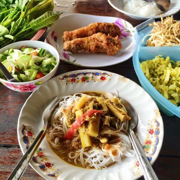 ขนมจีนป้าชื่น สาขา 2