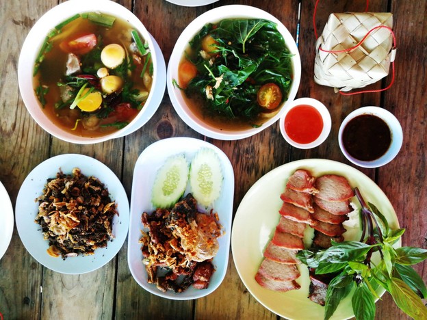 เมนูของร้าน ลาบไก่บ้านโฮ่ง (ลูกสาว)