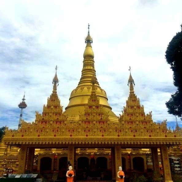 บรรยากาศ พุทธสุวรรณคีรีเจดีย์