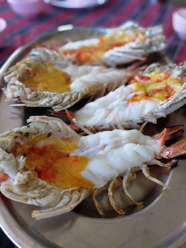 เมนูของร้าน บ้านไม้ริมน้ำ