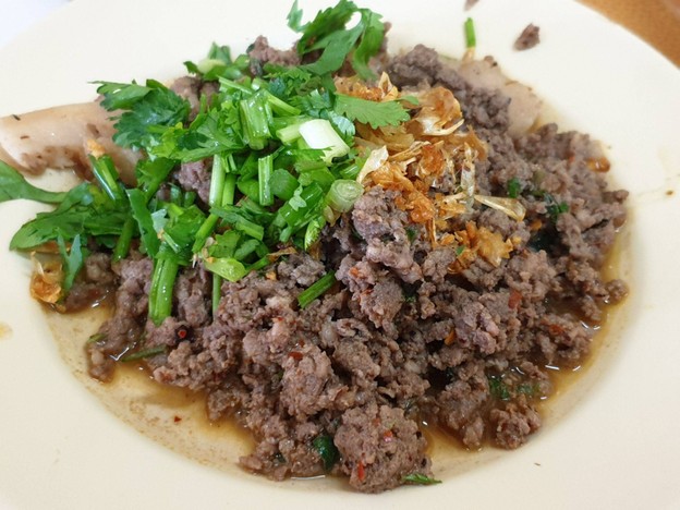 ร้านลาบจันทร์หอมสถานีรถไฟเชียงใหม่ สถานีรถไฟเชียงใหม่