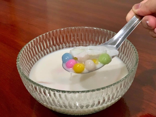 บัวลอยมะพร้าวอ่อน ตลาดบางลี่