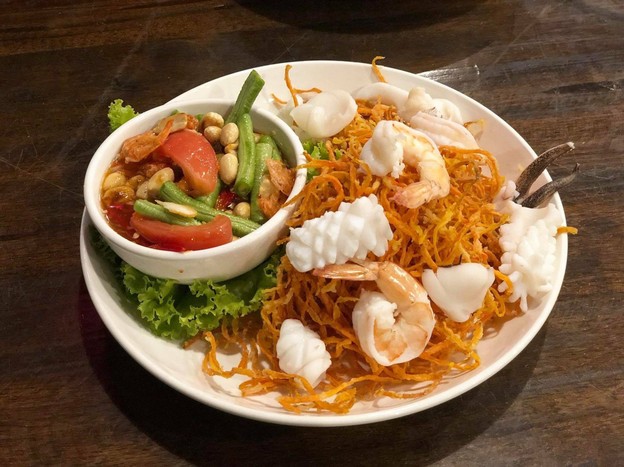 โอ่งข้าวโอ่งน้ำ