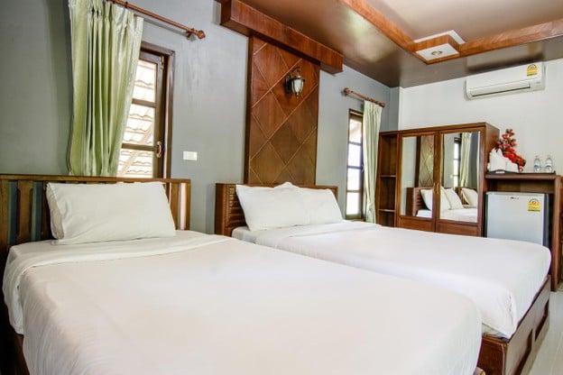 โต้งโฮเต็ล